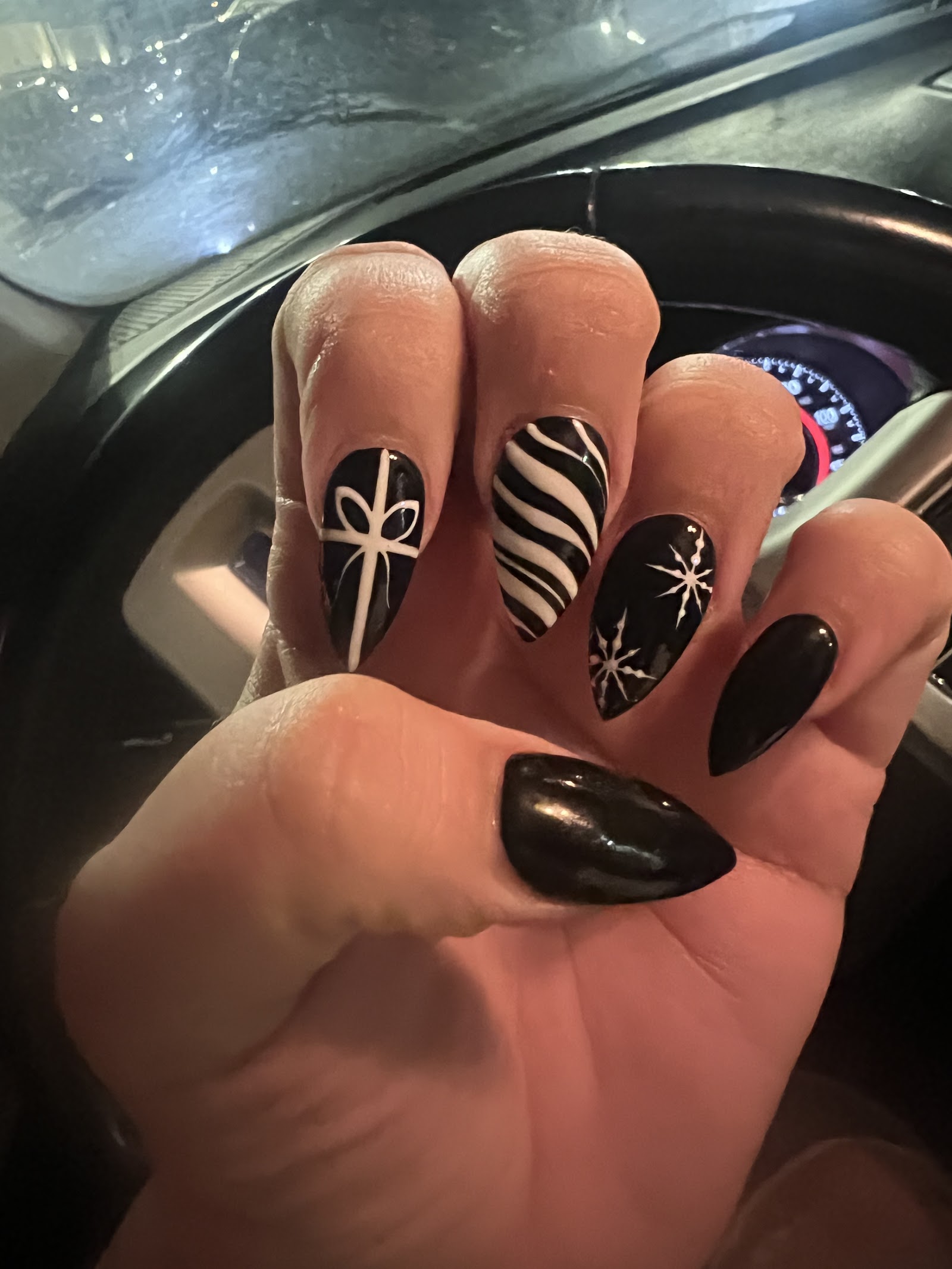 Merci Nails & Spa LLC nail photo 4